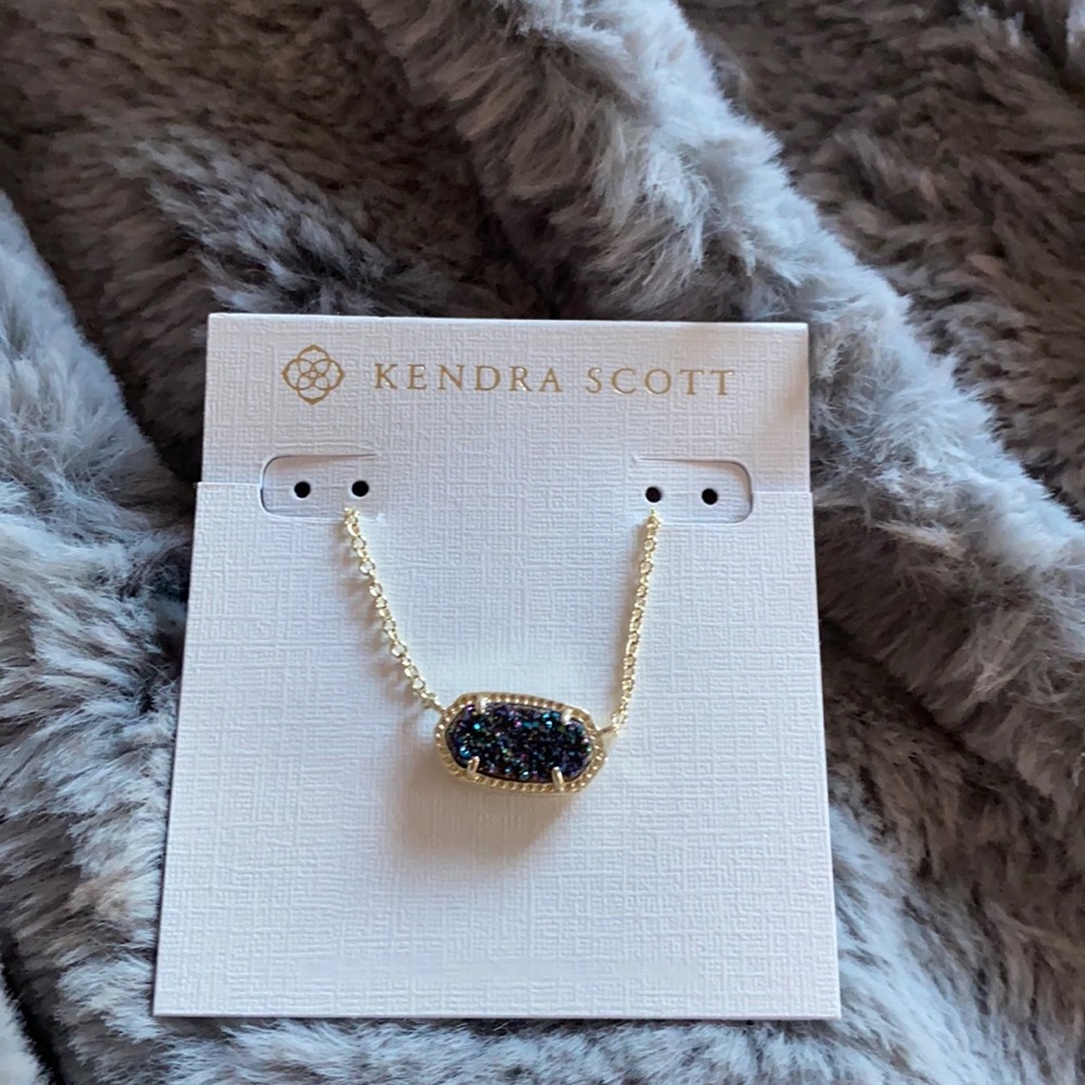 Limited Edition Kendra Scott Elisa pendant!